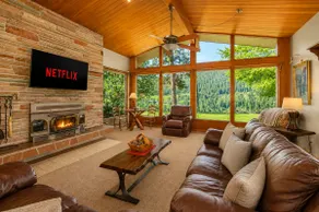 Stargaze | Views | Hot Tub | Dogs | BBQ | Firepit - Image 4