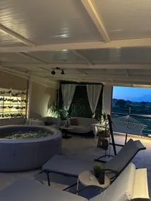 Luxury suite with Jacuzzi - Image 5