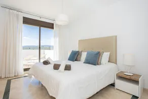Luxury penthouse escape in the sky, near the beach - Image 5