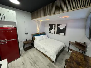 The Cube - Modern, Retro Escape - Image 3