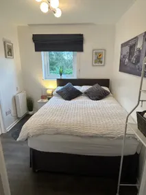 Town Centre Apartment - Image 5
