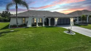 Waterfront Gulf Cove Retreat - Image 3