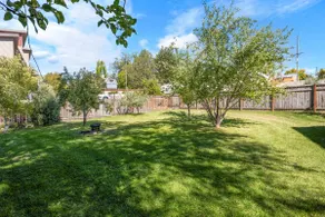 Cozy 2-Bed 2-Bath, Close to Hot Pools - Image 3