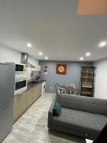 3-bed apartment - Image 2