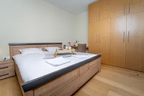 Large One Bedroom Flat - Mountain Bliss - Image 5