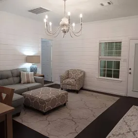Tanglewood Estates • Peaceful Retreat • Sleeps 6 - Image 3