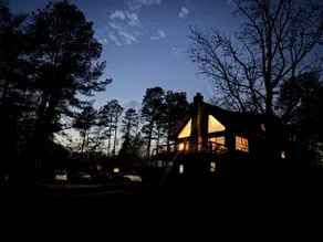 Lake Hartwell Cabin | Hot Tub | Near Clemson - Image 2