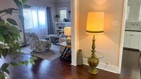 Nice 2 bdr house in WeHo - Image 3