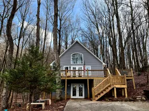 Luxurious Serene Mountain Cabin - Image 4