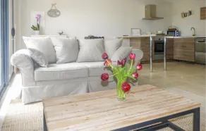 Nice Home In La Roque-Sur-Pernes - Image 4
