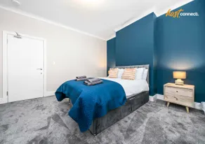 Luxury 4-Bed Home in Central Gretna - Image 3