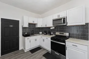 Luxury Cottage: Marshall, St. Mary’s, Downtown - Image 3