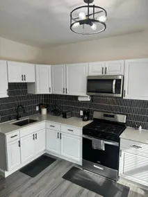 Luxury Cottage: Marshall, St. Mary’s, Downtown - Image 2