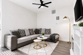 Luxury Cottage: Marshall, St. Mary’s, Downtown - Image 2