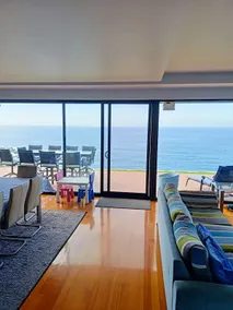 ”Oceanfront - Port Kembla” Sleeps 10. Great Views - Image 5