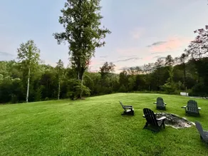 Private House-near TIEC/sleeps 8/Gameroom/Firepit - Image 3