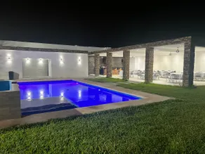 Beautiful Country Estate - Image 2