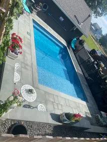 Private lofted retreat with Steam room HotTub/Pool - Image 3