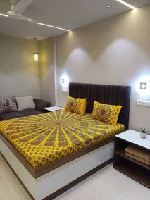 Nimbus Homestay The Dream House DLF Moti Nagar - Image 3