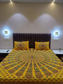 Nimbus Homestay The Dream House DLF Moti Nagar - Image 4