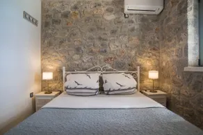 Villa Aodi: Luxury Villa with Pool (8 Guests) - Image 5