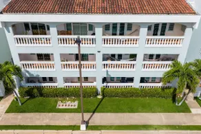 Perfect location Apt w/ pool and beach access - Image 4