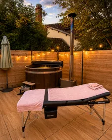 Nature Love Room • Chalet & Nordic Hot Tub - Image 4