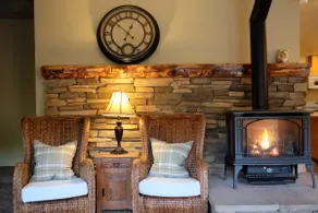 Riverfront mountain view retreat w hot tub & games - Image 3