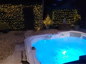 Elckys HOT TUB Holiday Lodge York - Image 3