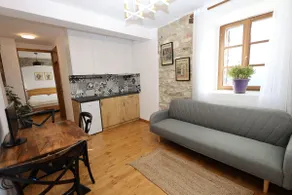 Hera Guest House 2 - Image 2