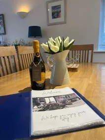 Luxurious Exmouth marina apartment, a few minutes from miles of sandy beach - Image 2