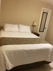 Cozy private apartment (Free Private Parking) - Image 2
