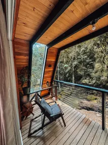 Chalet with 2 bedrooms, hydro, fireplace and waterfall - Image 4