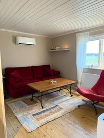 Urban accommodation in rural idyll - Image 3