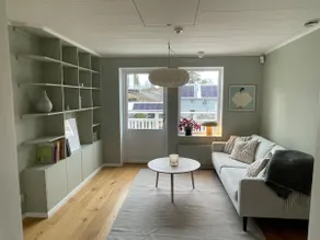 House with proximity to nature & 20 min to city! - Image 5