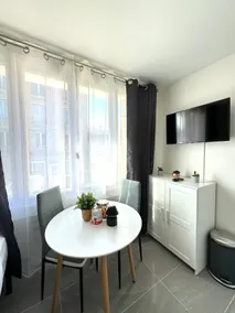 N6 - Apartment 20 minutes from Paris - with garden - Image 2