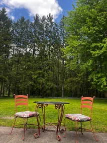 Cardinal Garden Retreat- 2BR Apartment - Image 3