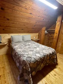 Lookout Mountain Cabin - Image 4