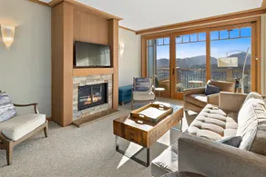 5th Flr Premier 1Bdr•Deck•Fireplace•River Views - Image 4