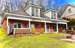Red Brick Lodge - So Convenient - Image 2