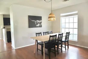 Spacious Home, Centrally Located - Image 3