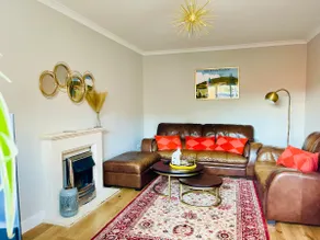 Tanglewood house Abergavenny with private parking - Image 4
