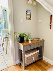 Tanglewood house Abergavenny with private parking - Image 2