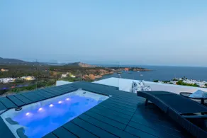 Oasis of Luxury & Style in Premier Gated Community - Image 3