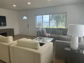 Beautiful condo with waterviews 3 miles from beach - Image 2