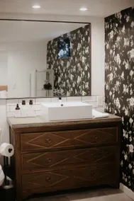 3BR Home with AC, Hot Tub + Walkable Restaurants - Image 5