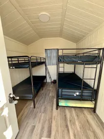 Honey Grove Campground: Bunkhouse #1 ”Cougar” - Image 4