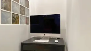 1 min to the sea, PS5, MacBook, Sony TV, 2m bed, memory foam mattress, gaming, movies, leisure apartment, hotel disposables - Image 3