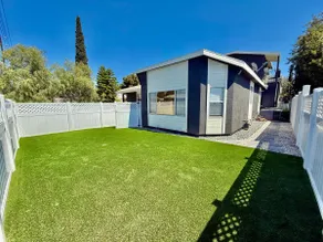 3BR House with Garage Close to Downtown and HWY! - Image 2