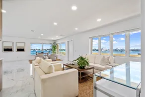 Gorgeous condo with stunning views - Image 4